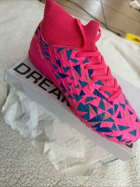 Dream Pairs Hot Pink & Teal Geometric Kids Soccer Sneakers